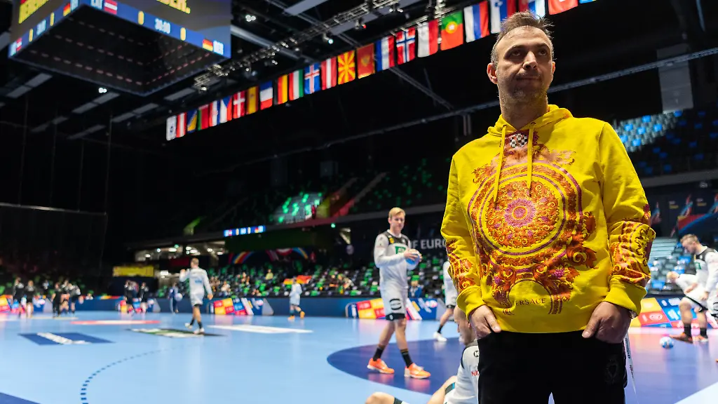 e27c5058af53f1475178e47b6908c39b