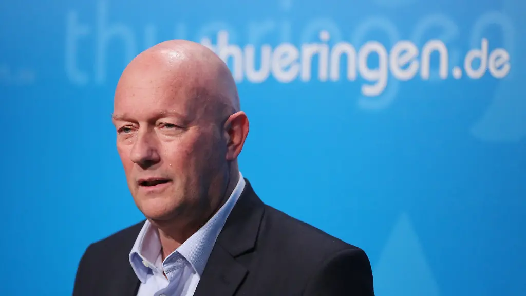 cc10cdcba314f8a184f02dc993c9d3ba