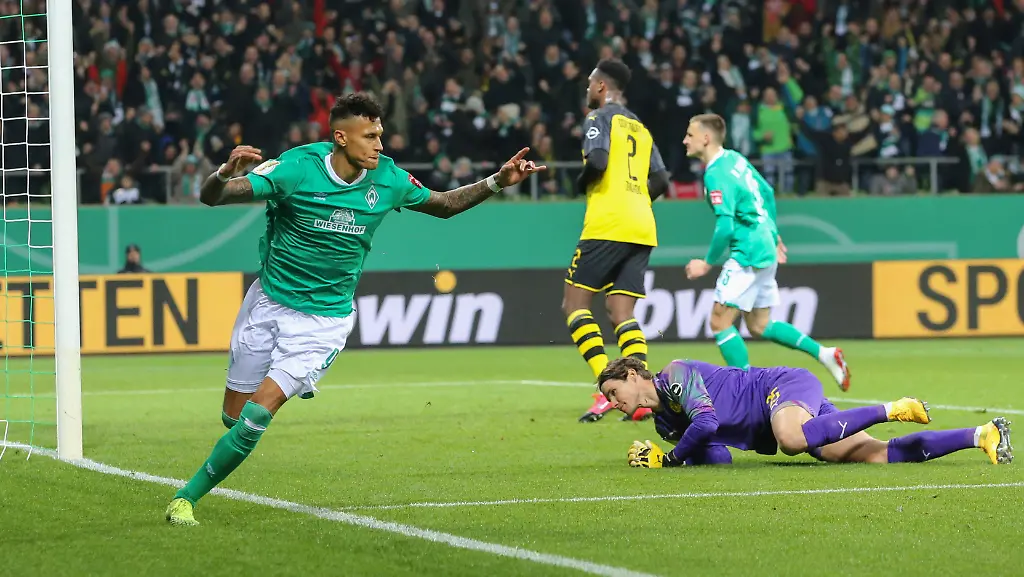 70b2609c5de211fc4d7e24fdb44be88e