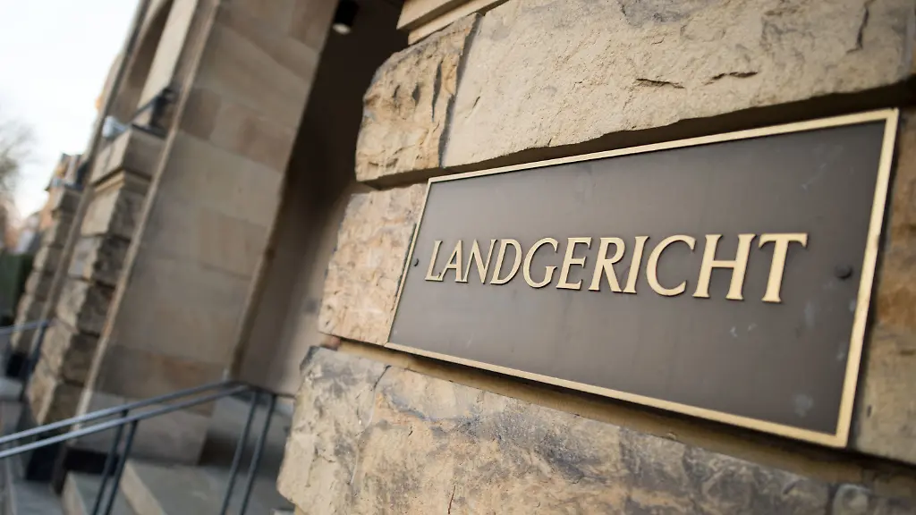 4ed73db4fd22081f63647c48d0c3a3ea