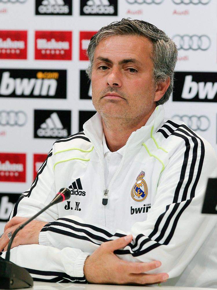 Real-Coach Mourinho will nichts von einem vorzeitigen Saisonende für Khedira wissen.