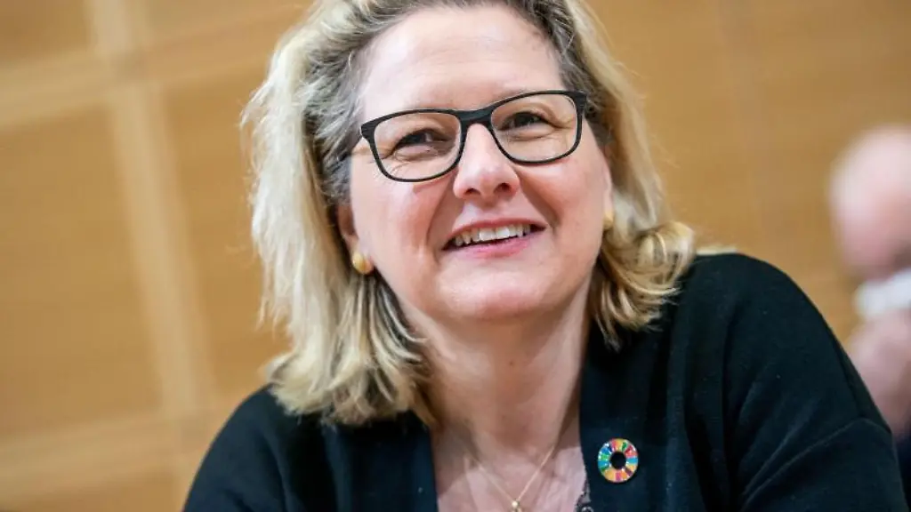 Svenja-Schulze-SPD-Bundesministerin-fuer-Umwelt-Naturschutz-und-nukleare-Sicherheit