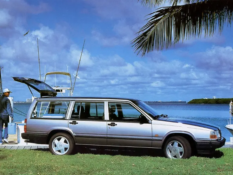 VOLVO-940-Estate-2300-12