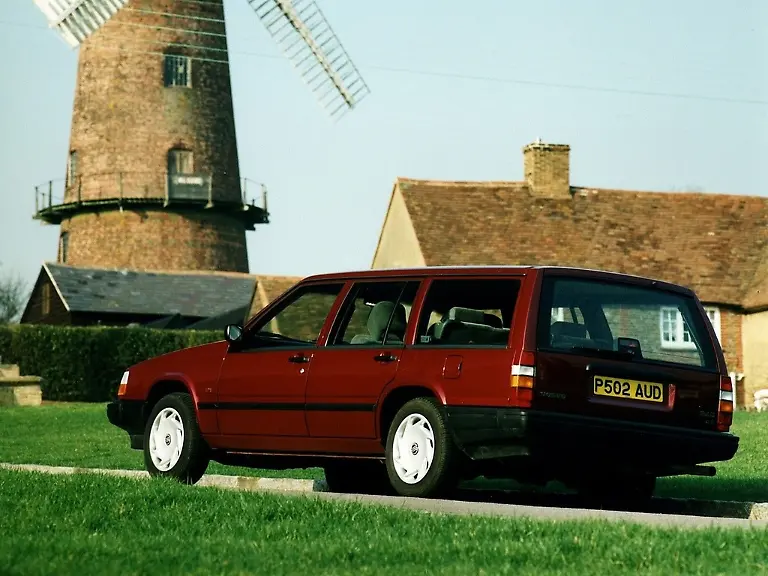 VOLVO-940-Estate-2300-6