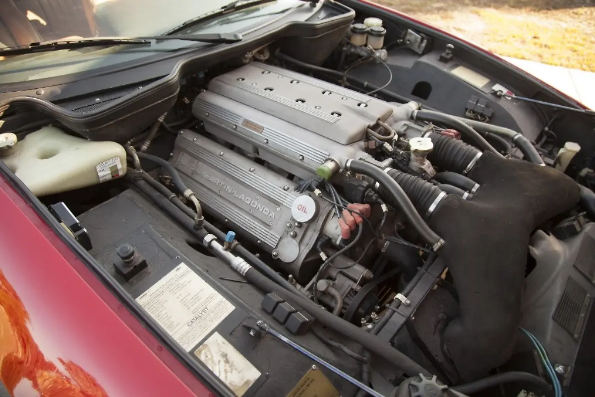 ASTON-MARTIN-Virage-Coupe-1501-8