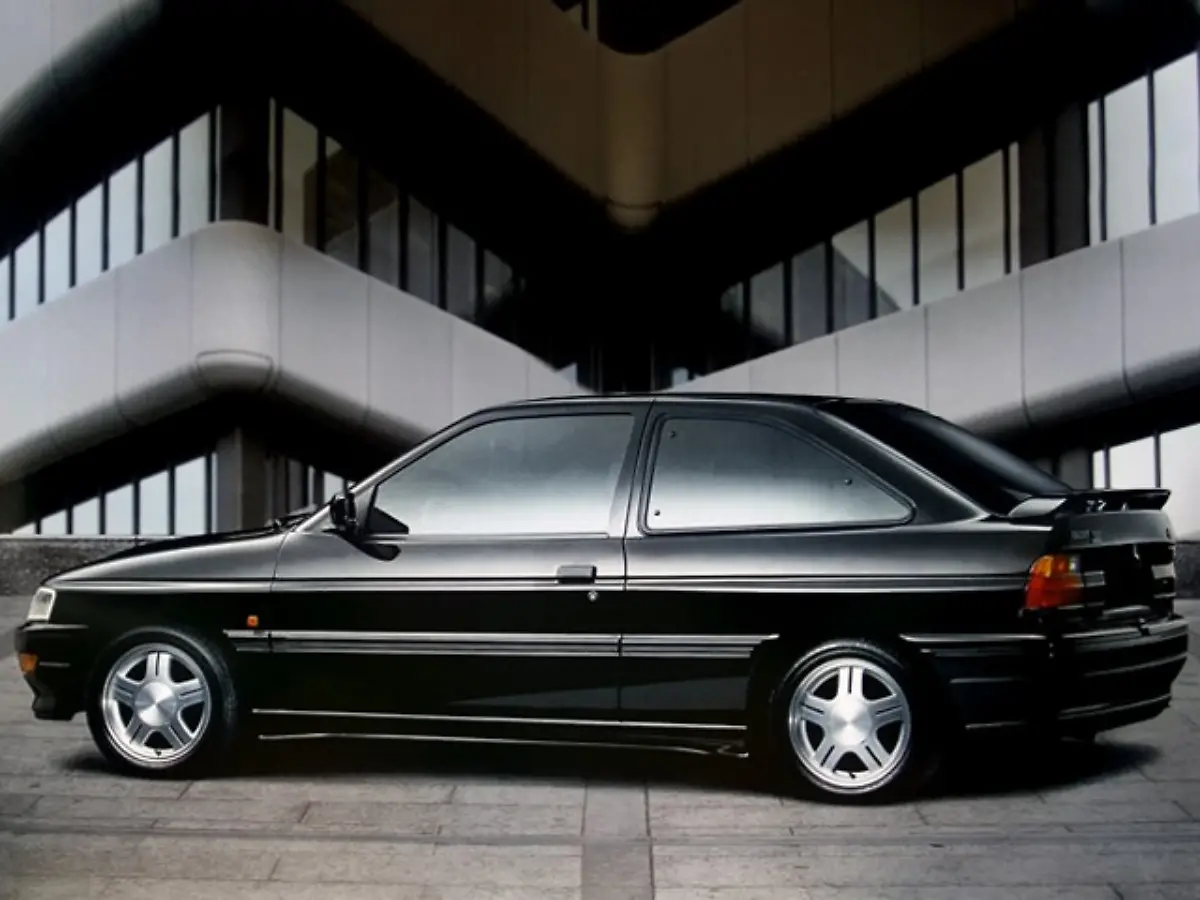 FORD-Escort-3-Doors-852-3