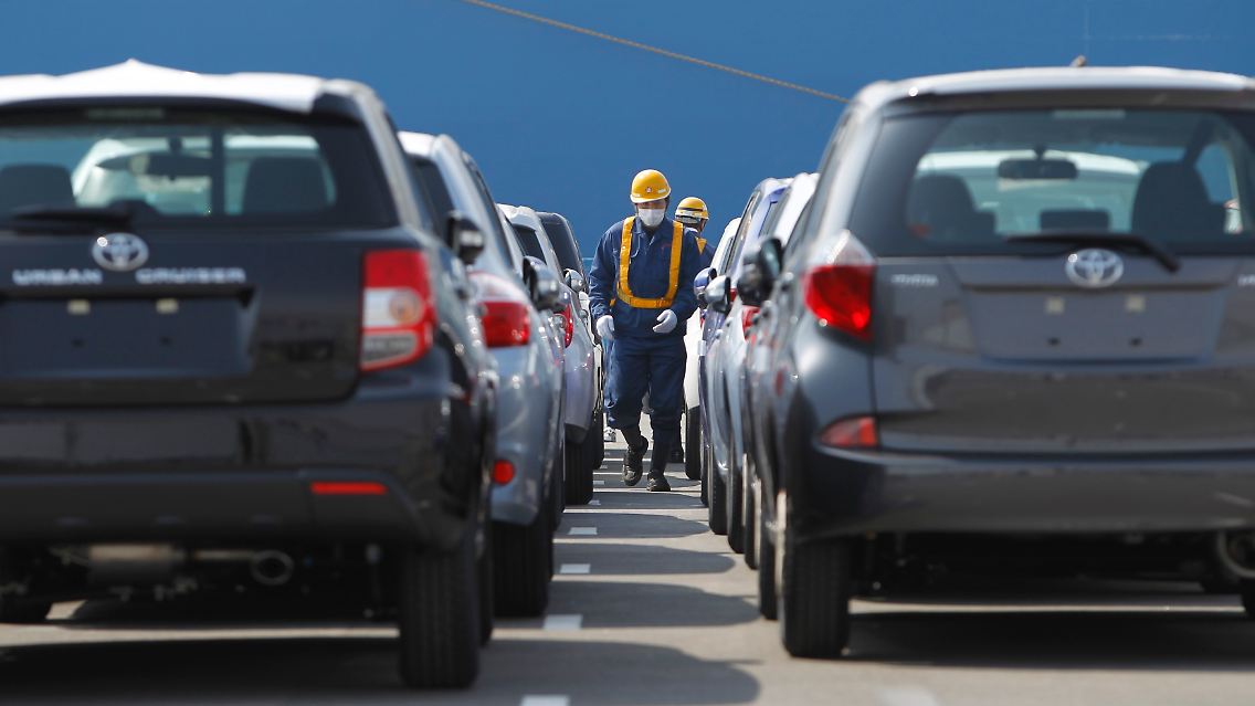 2011-04-25T115317Z_01_SIN602_RTRMDNP_3_AUTOS-JAPAN-PRODUCTION.JPG5360444799343940547.jpg