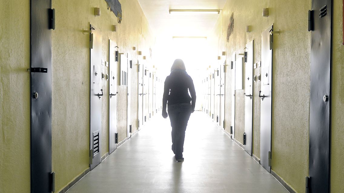 Ein klassischer Fall von "Law and Order"-Politik: Die CDU will junge Straftäter als Warnung wegschließen.