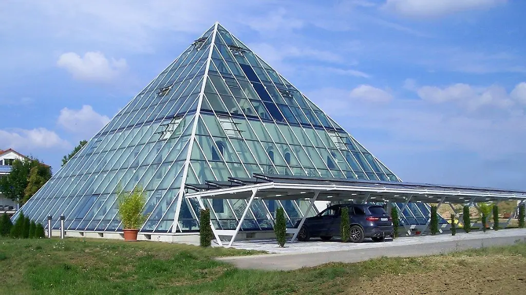 161014-Pyramide-2-ba-03-ohne-Logo-1