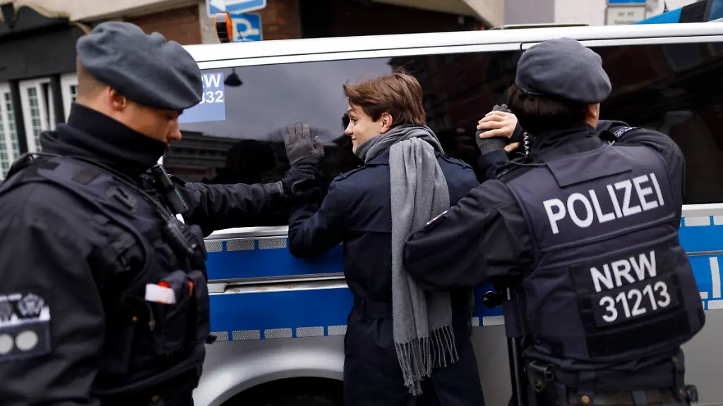 6272db6bd512fc485f16d8f0deac7744