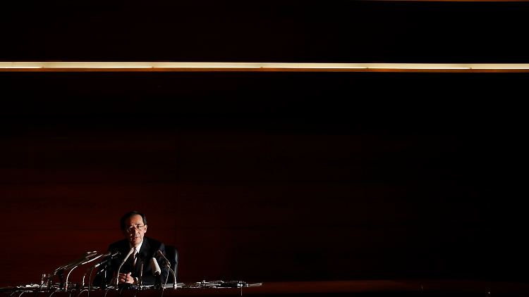 Einsam im Kampf gegen die Staatsschulden: Notenbankchef Masaaki Shirakawa (Archivbild).