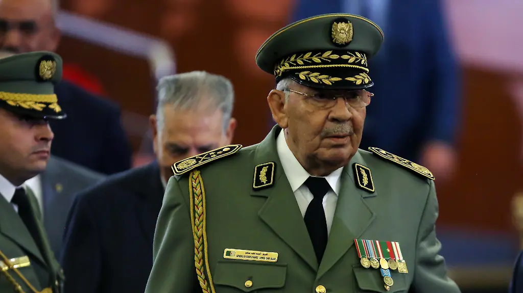 15ecf282c318538f2b229d3c9bfb1fce