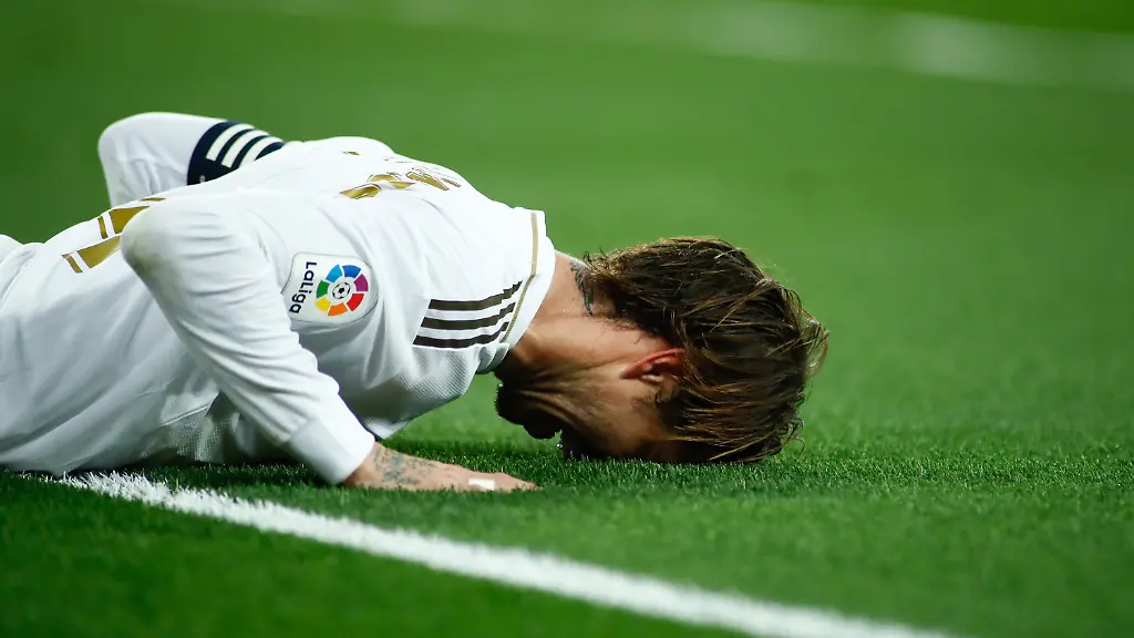 4d016195012b7e8f5708145a696cea52