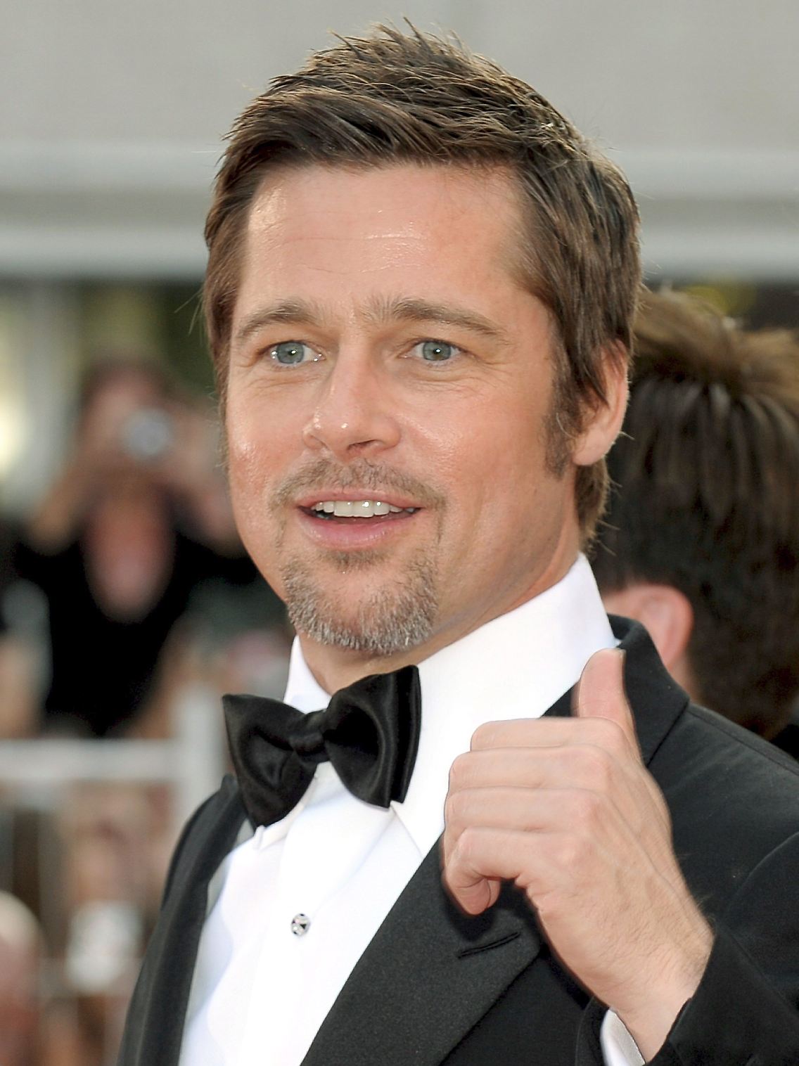 Brad Pitt kommt mit seinen Körperflüssigkeiten gut zurecht ...