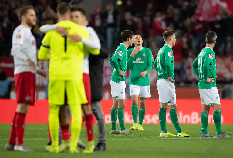 9bbdd446de5dc46fe0d888841bd900b1