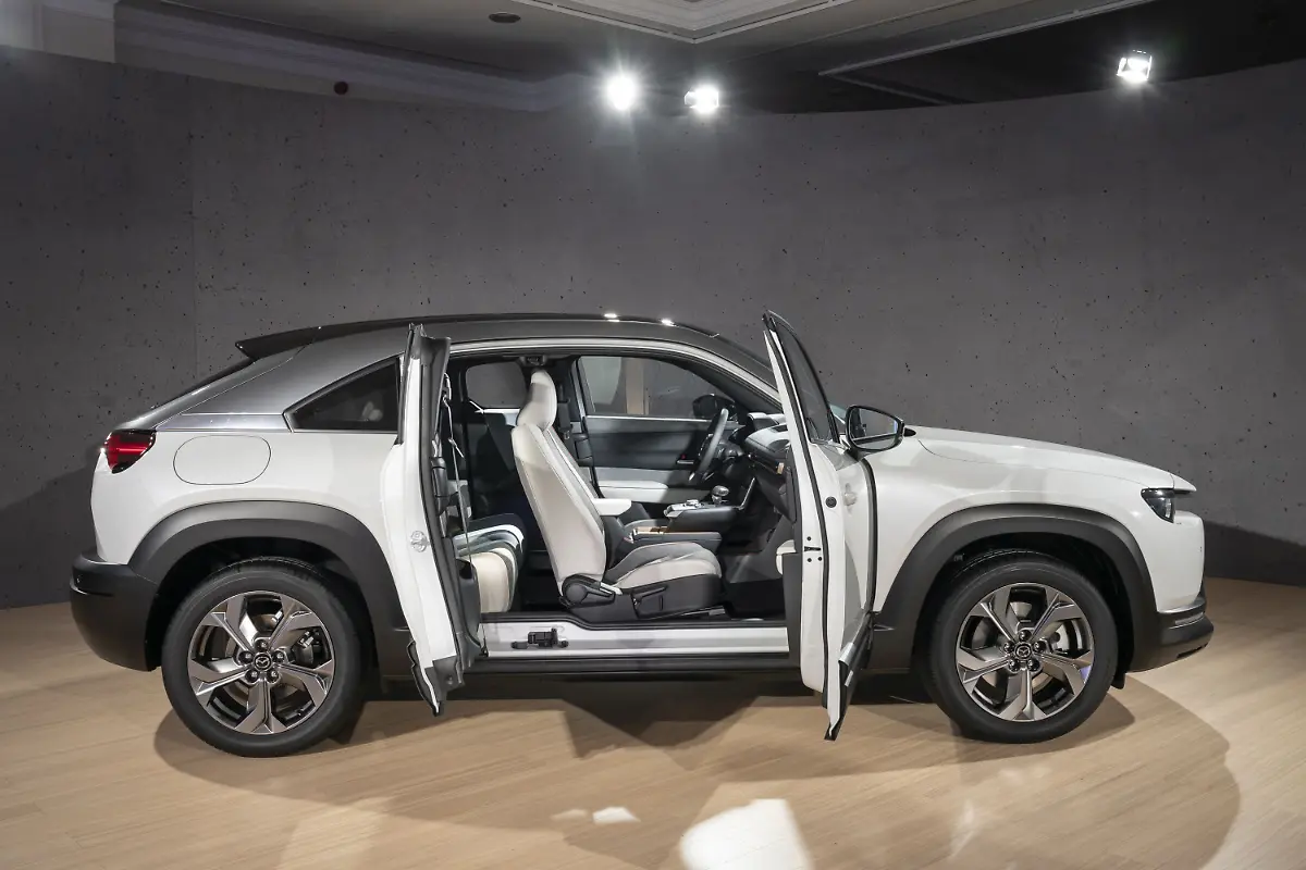 Mazda-MX-30-Design-Model-Static-Exterior-8