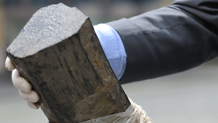 Ein Pfahl aus dem Fundament verriet, dass die Bauarbeiten frühestens 793 begonnen haben.