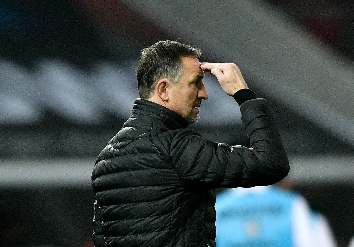 7860d6ce681b54f0ca06e19b0c2f2272