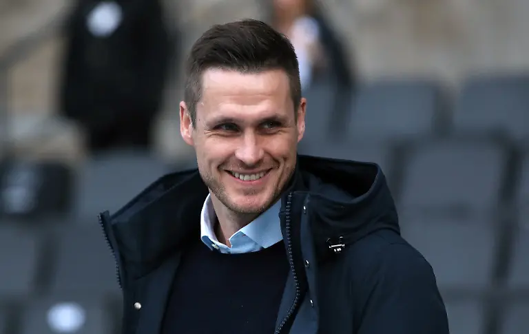 a251772493739bf1054beed215124c33