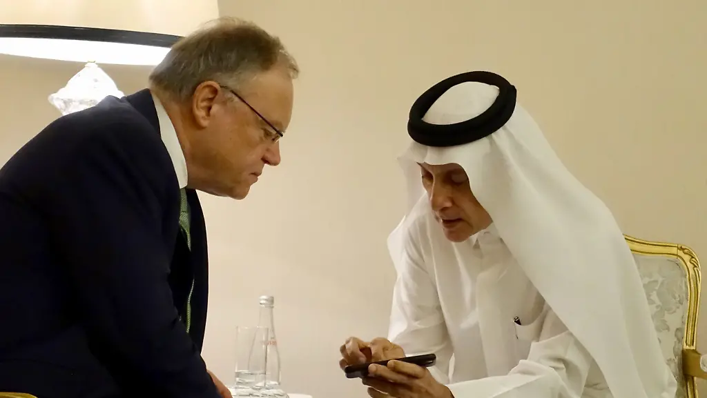 c07bd631f49a6f7c9f6898bdbd288fca