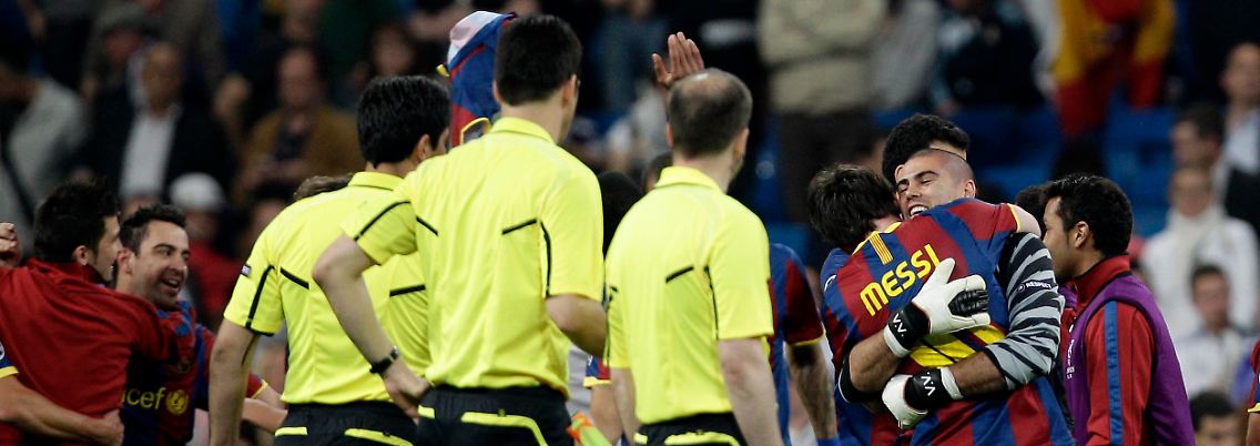 Das Schiedsrichter-Gespann um Wolfgang Stark steckte auf Geheiß der Uefa mit dem FC Barcelona unter einer Decke, ...