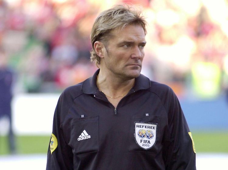 Anders Frisk trat 2005 zurück. Nach schweren Vorwürfen von Mourinho hatte er Morddrohungen erhalten.