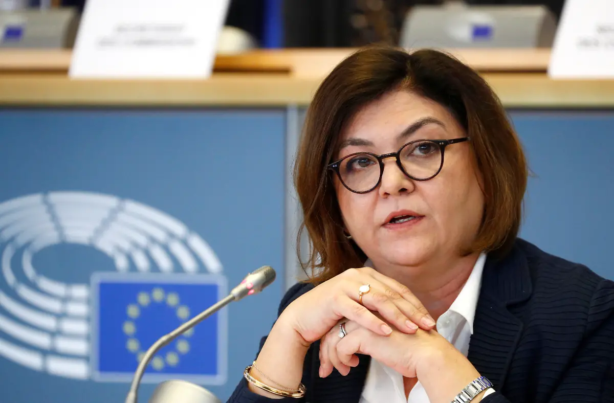 3d08fd45155d4d45f97dec2a1969e7d8