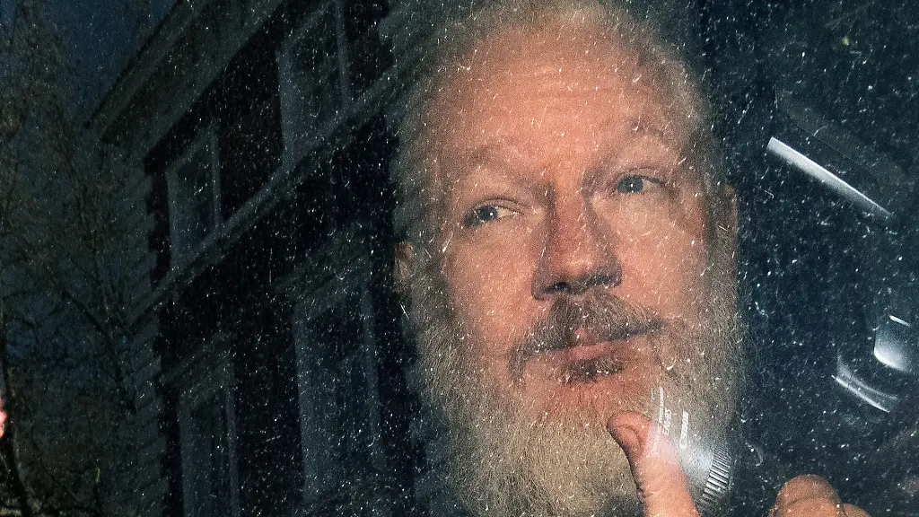 Nach-Aussage-der-Aerzte-braucht-Assange-sowohl-psychische-als-auch-psychologische-Hilfe