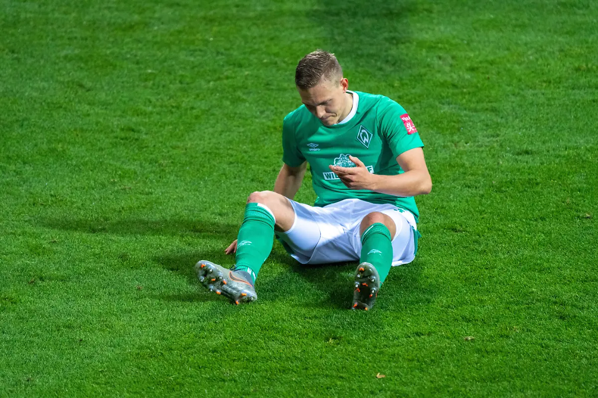 ae81c3de4194438354a2a15597588f68