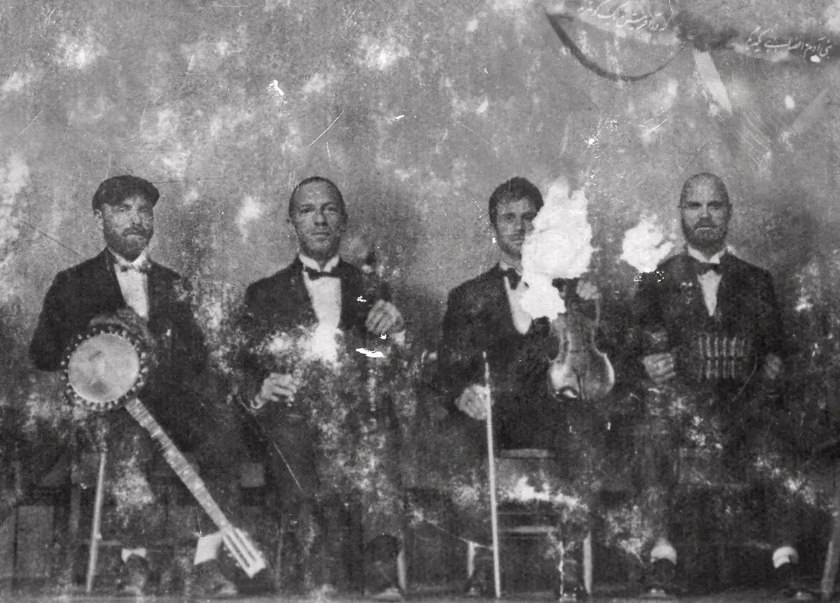 Coldplay-Main-Picture-2019