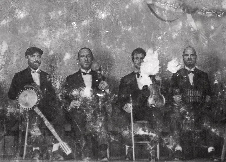 Coldplay-Main-Picture-2019