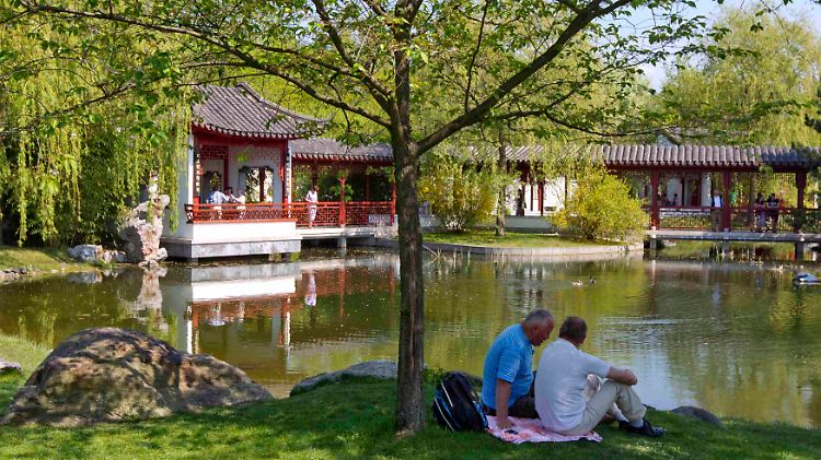 Der chinesische Garten in Marzahn ist mit 2,7 Hektar der größte chinesische Garten in Europa - zu ihm, dem japanischen, orientalischen und Irrgarten kommt nun noch ein christlicher Garten hinzu.