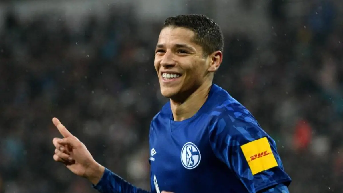 Schalkes-Amine-Harit-jubelt