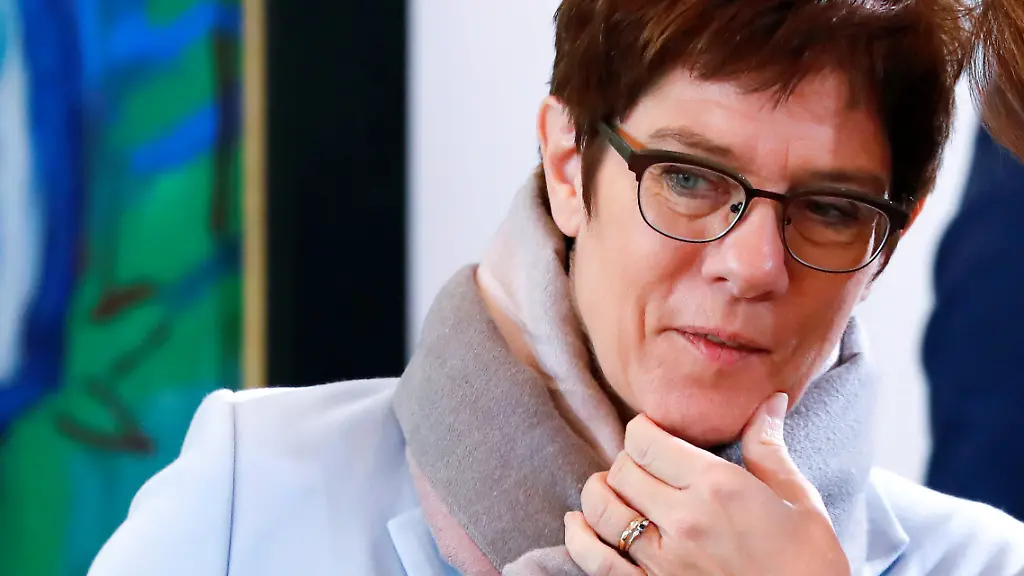 22064a0010d75c1a80849166f6394a3c