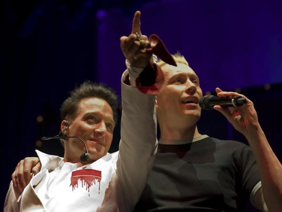 Bela-B-l-und-Farin-Urlaub-von-der-Punkrock-Band-Die-Aerzte