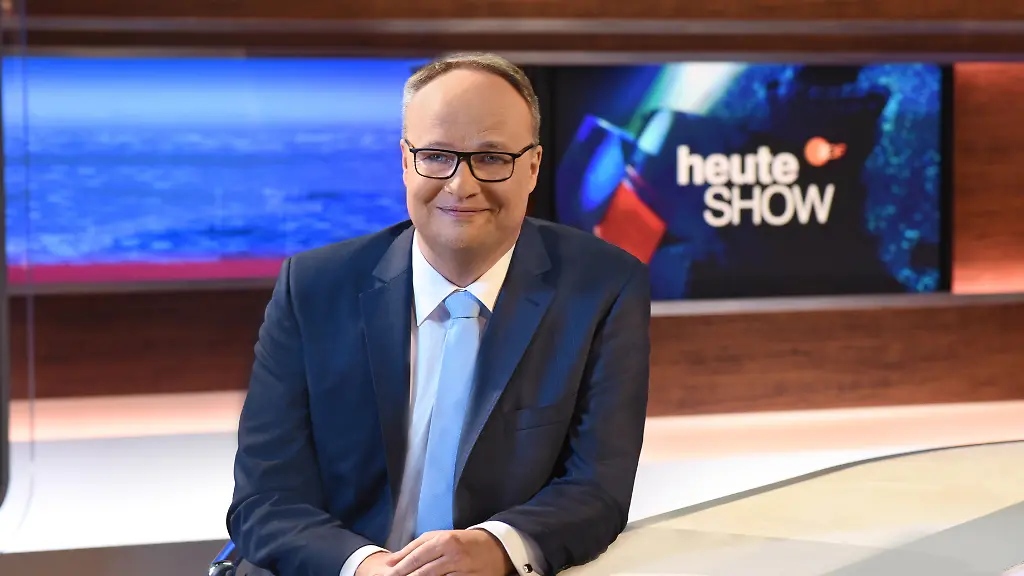 Oliver-Welke-hat-diesmal-den-Falschen-durch-den-Kakao-gezogen