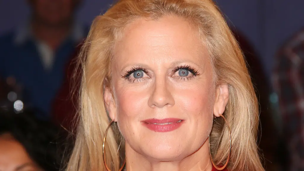 e12e6a628d734ac94208150e3e599023