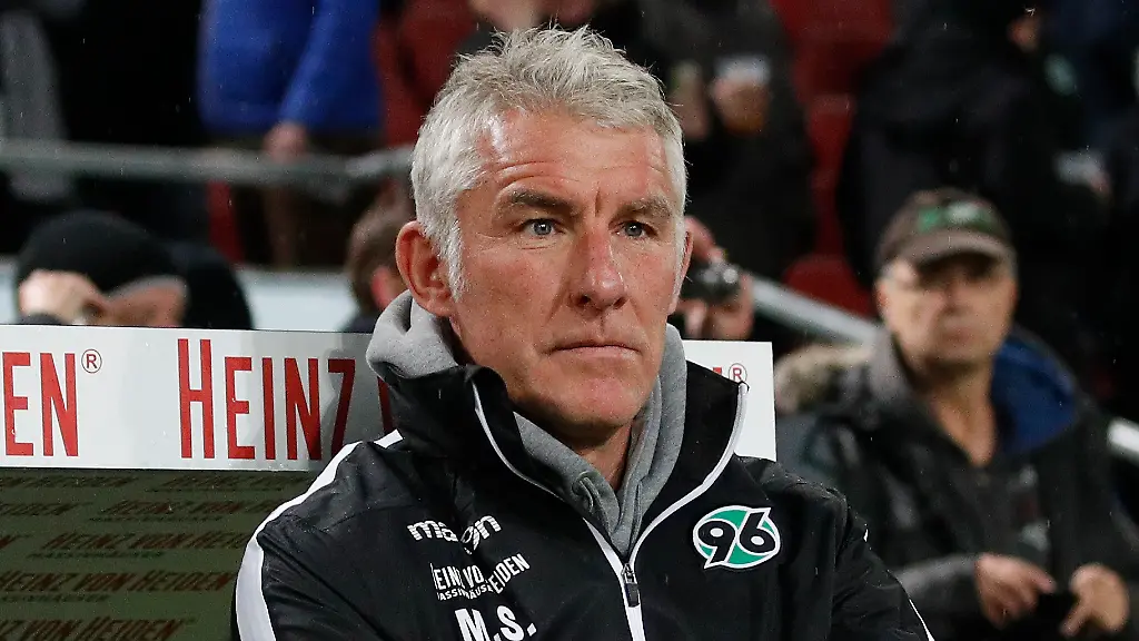 81f051d12c95d815a695fef961ecb90e