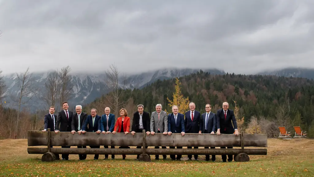 5d018b339b57b5ddee3c29a30e937bfa