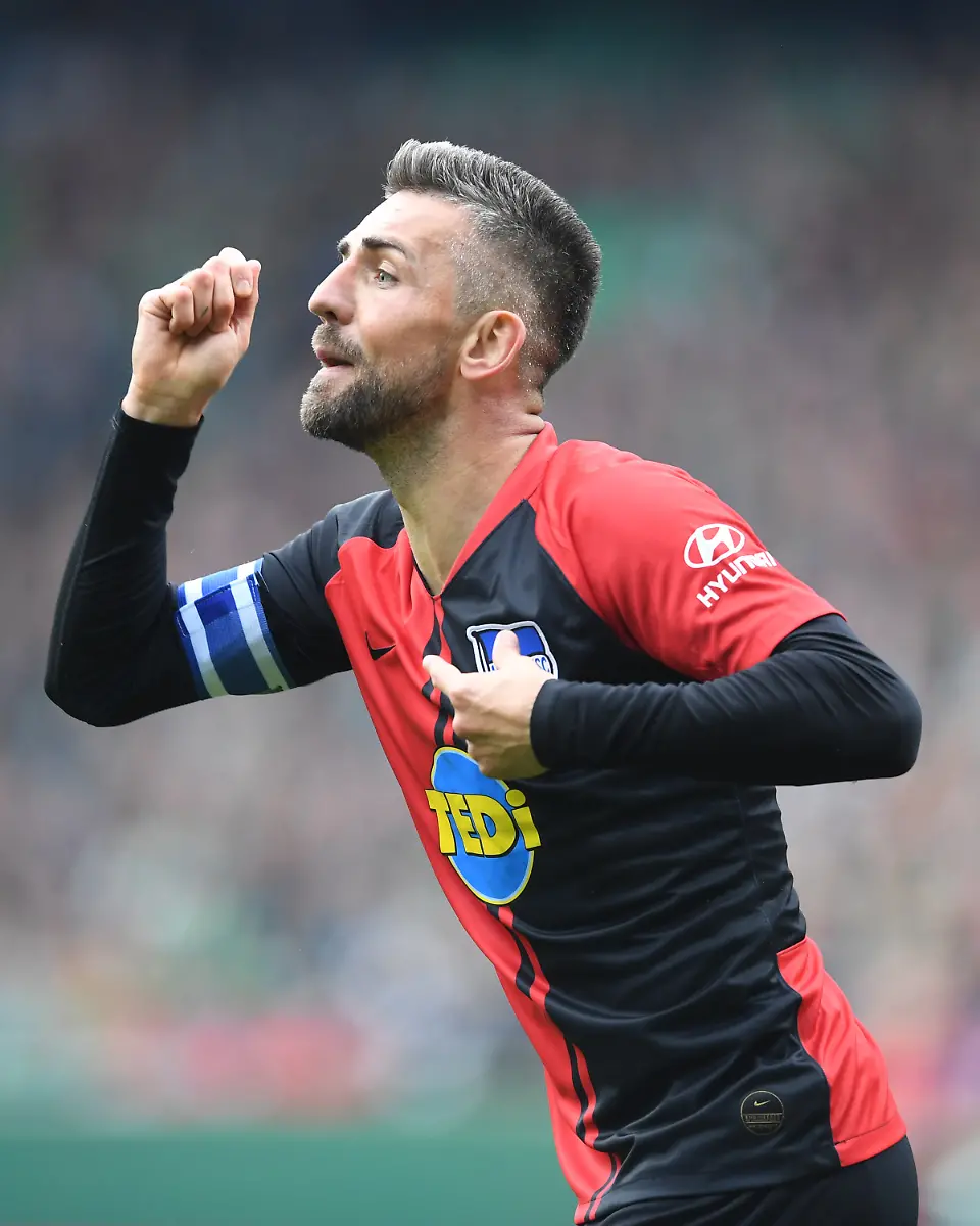 d67f3c11fb27cf330eab8a8cc7b94329