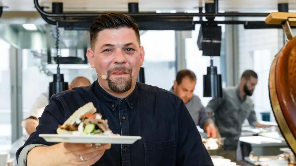 Tim-Maelzer-Koch-und-Fernsehmoderator