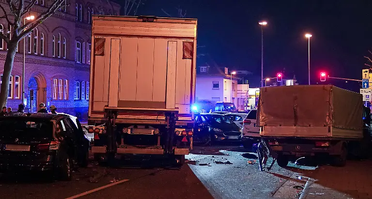 891dd7e588546e85f3d907e822aec9b5