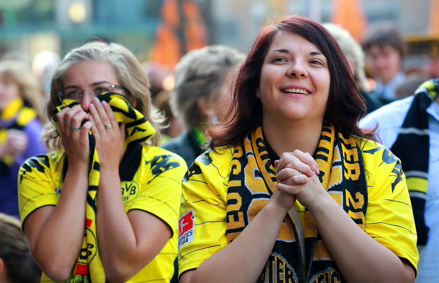 2005 noch fast pleite - sechs Jahre später deutscher Fußball-Meister: Die Fans von Borussia Dortmund hatten es in den vergangenen Jahren nicht immer leicht.