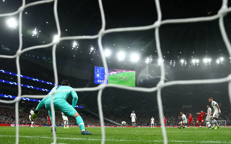 915e740b1d6f9d282912d674735e155c