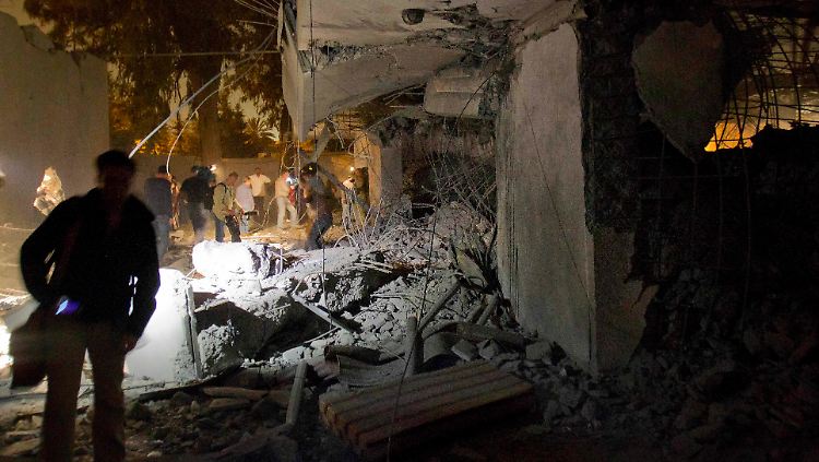Das libysche Regime spricht von einem gezielten Versuch, Muammar al-Gaddafi zu töten.