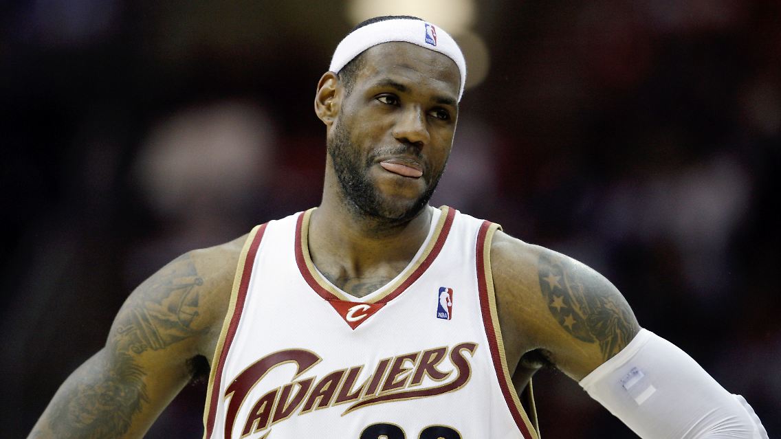 LeBron James kann die Strafe sicher besser verkraften als das Playoff-Aus.