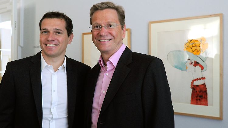 Bundesaußenminister Westerwelle kam mit seinem Lebensgefährten Michael Mronz.