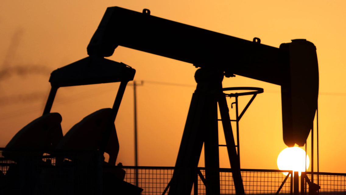 Mideast_Bahrain_Oil_Prices_XHJ103.jpg4139654641302915537.jpg