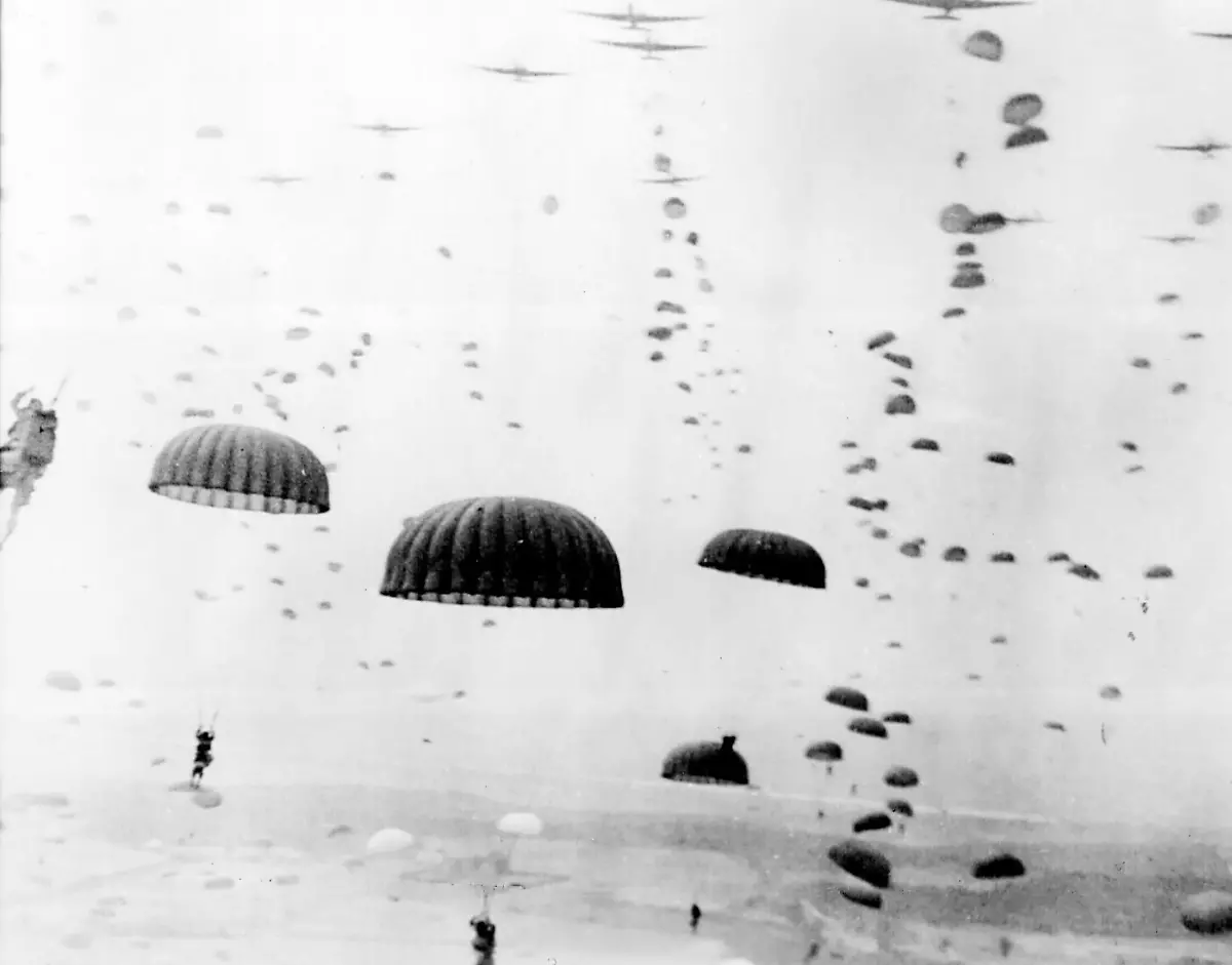 Waves-of-paratroops-land-in-Holland