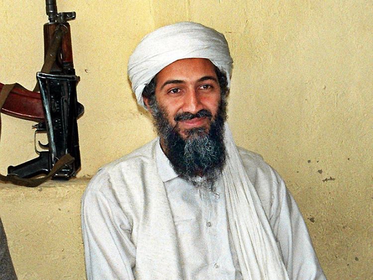 Bin Laden zeigte sich gerne mit Waffen.